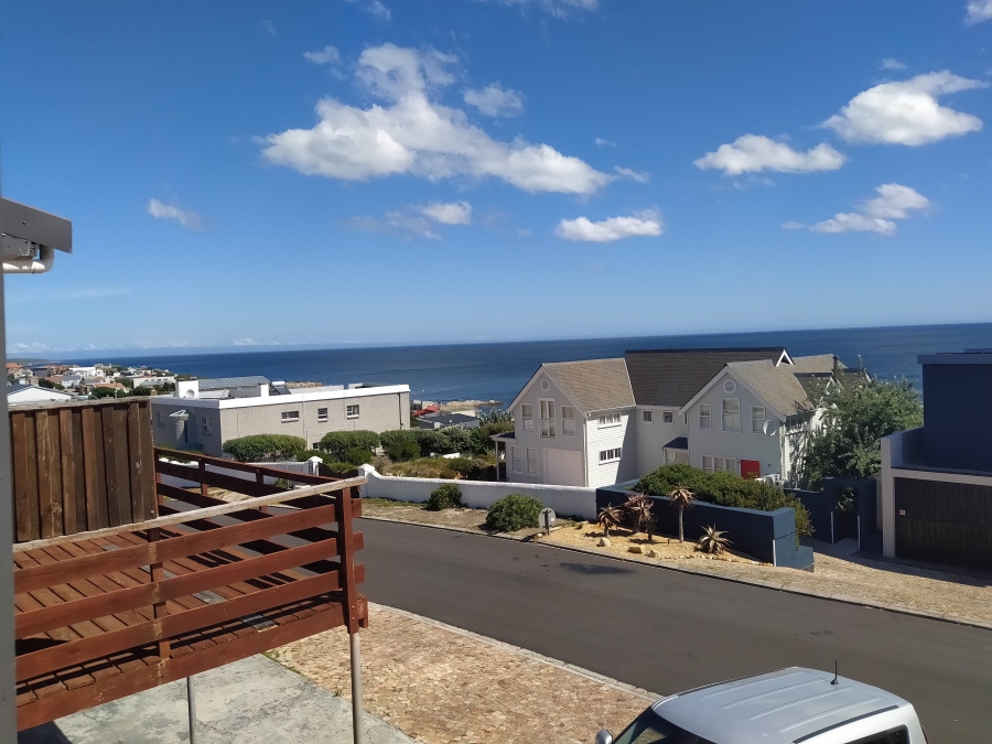 6 Bedroom Property for Sale in De Kelders Western Cape